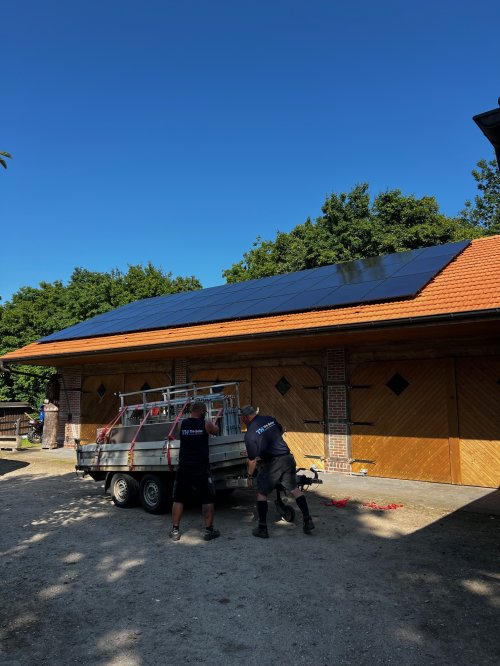 CPMS-E GmbH 29.8 kWp PV Thenhausen